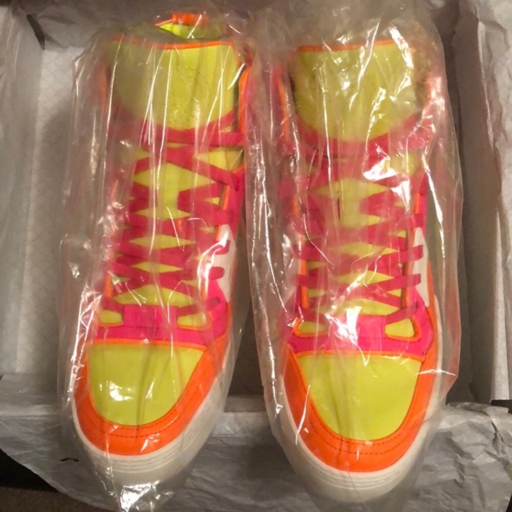 Gucci high top neon sneakers